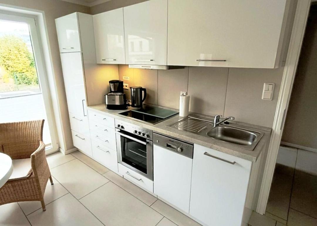 Haus Nemo - 5, Gemuetliches Mit Strandkorb, Strandnah 50 M Apartment *