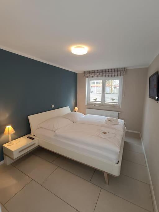 Haus Nemo - 5, Gemuetliches Mit Strandkorb, Strandnah 50 M Ostseebad Heringsdorf
